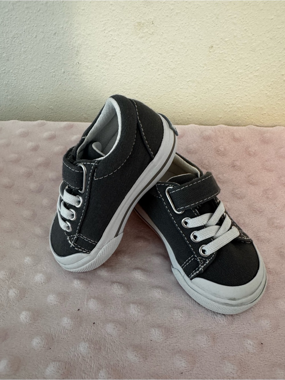 Footmates grey Canvas Sneakers with White Trim